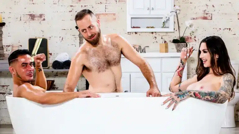 Atrapado con él y ella – Rocky Emerson, Joel Someone, Cesar Xes